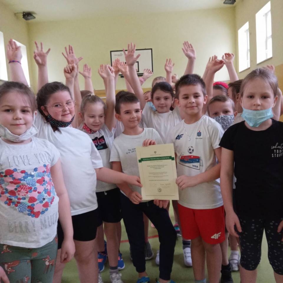 Publiczna Szkoła Podstawowa nr 2 w Radomsku uzyskała Krajowy Certyfikat Szkoły Promującej Zdrowie