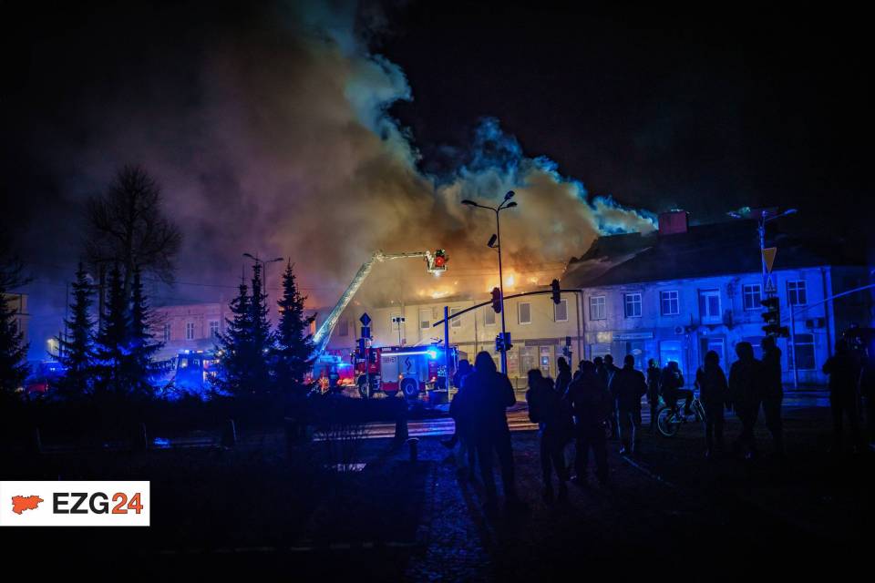 Pogorzelcy z Ozorkowa z pomocą władz miasta. Burmistrz prosi o kontakt wszystkich poszkodowanych