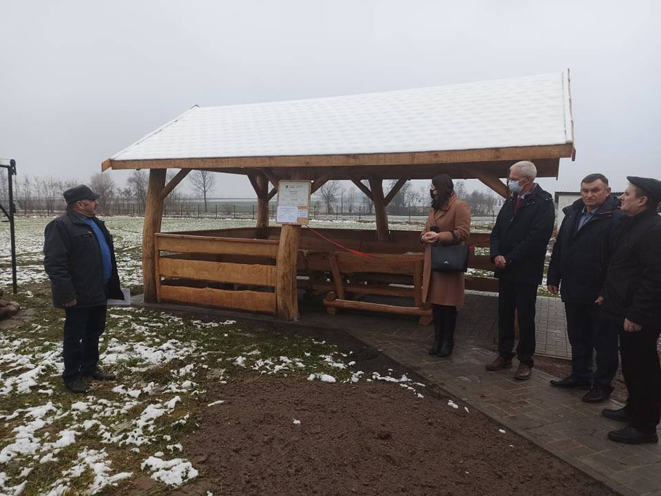 Mieszkańcy Pieczewa zrealizowali grant sołecki. Na terenie OSP powstała altana