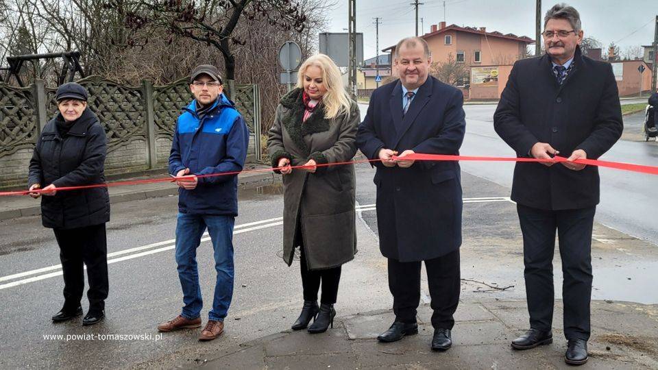 Zmodernizowana ulica Dąbrowska już oddana do użytku
