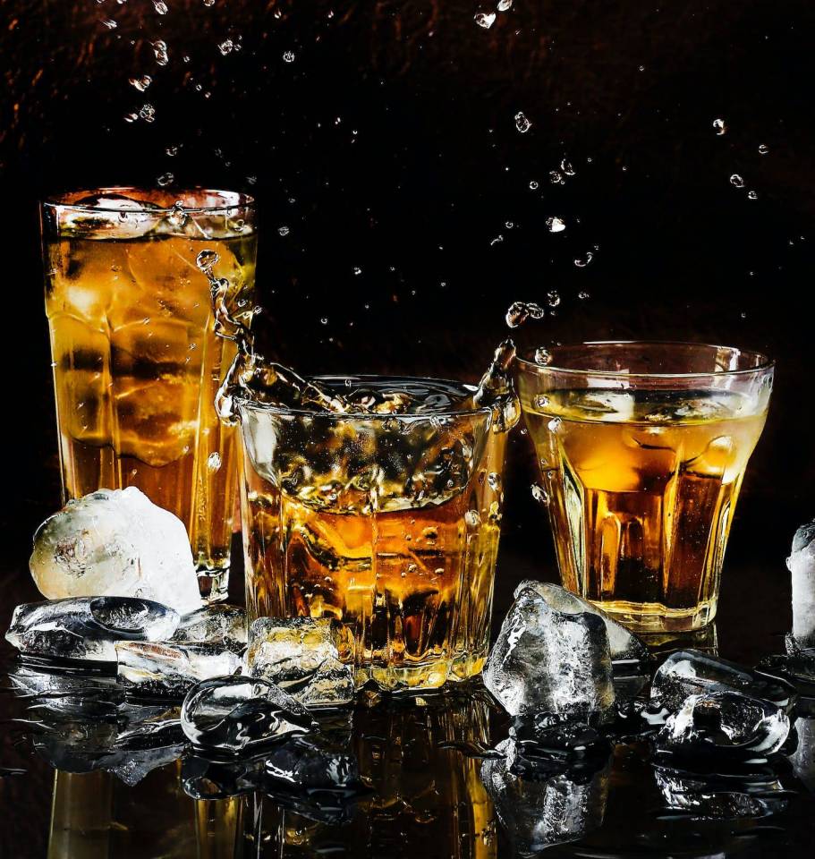 Szampan, piwo, wódka, a może drink? Jak szybko pozbędziemy się alkoholu po ich wypiciu?