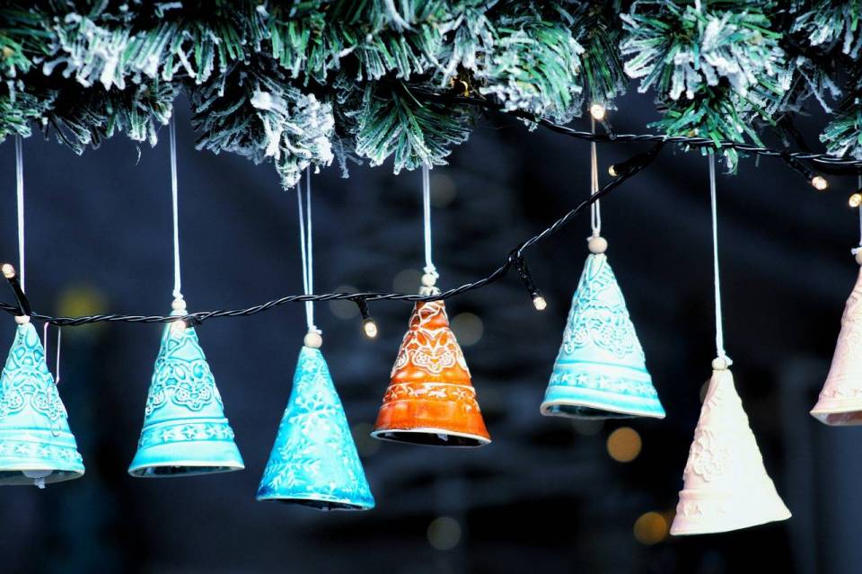 season-7650089_1280