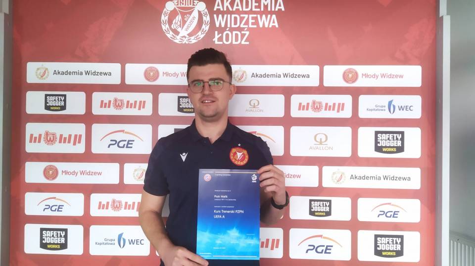 Zduńskowolanin Piotr Malik uzyskał licencję trenerską UEFA A