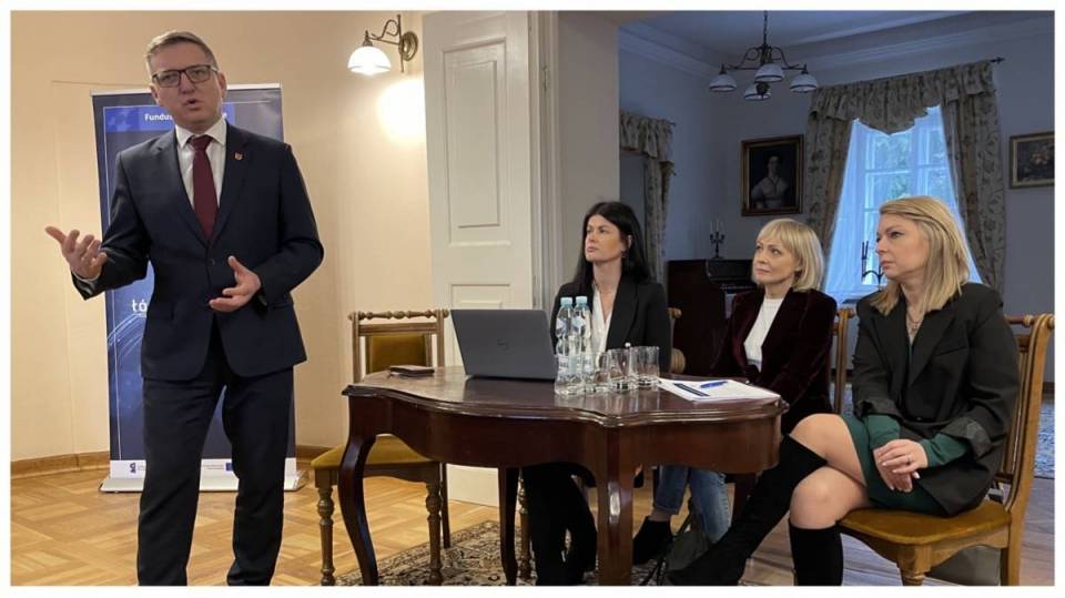 Ponad 375 mln euro w Funduszu Sprawiedliwej Transformacji. Na co, dla kogo i kiedy można sięgnąć po pieniądze? Eksperci podpowiadali!