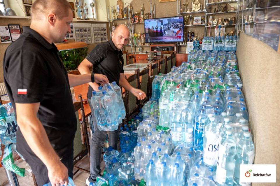 Pomaga Bełchatów i wszystkie gminy w regionie! Sprawdź aktualne potrzeby i informacje dotyczące zbiórek dla powodzian