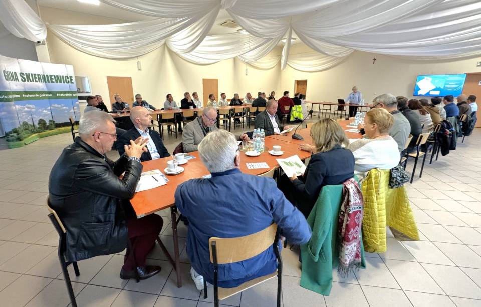 Władze gminy Skierniewice spotkały się z przedsiębiorcami. Tematem gospodarczy rozwój samorządu