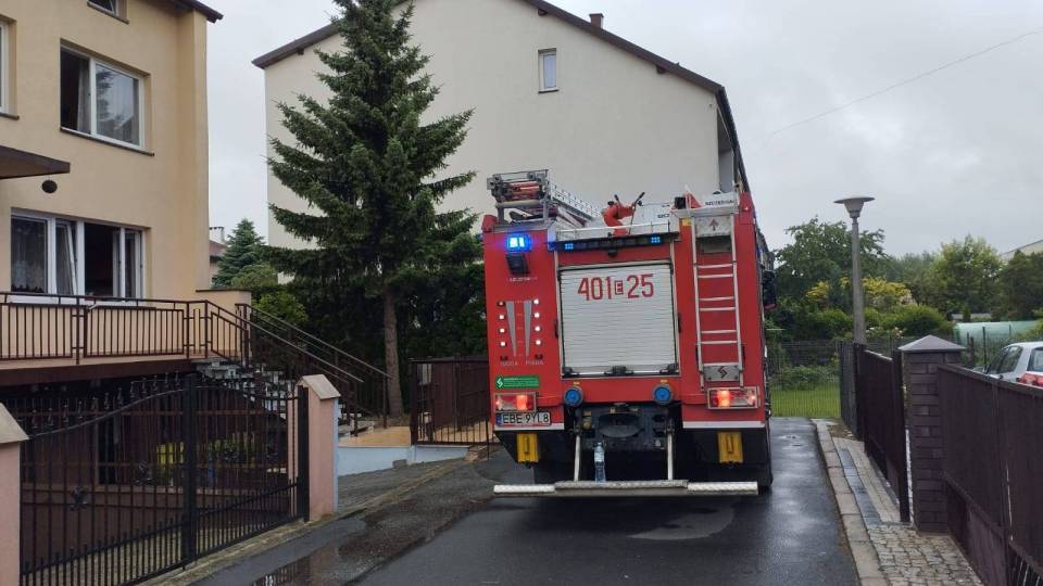 Tragiczny pożar na osiedlu Dolnośląskim. Nie żyje 73-letni mężczyzna