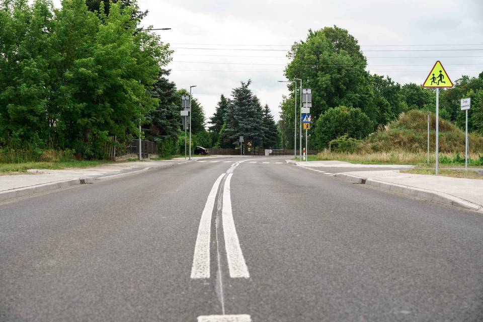 Droga w Ciężkowicach już gotowa, Komfortowo dla kierowców, bezpieczniej dla pieszych!