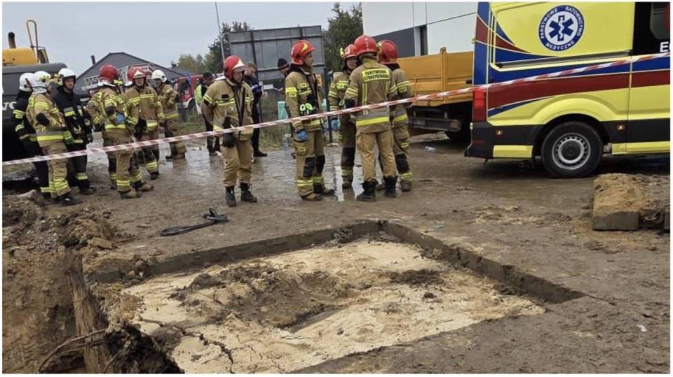 Tragiczny wypadek na budowie w Bełchatowie. Nie żyje 35-letni mężczyzna [Wideo, foto]