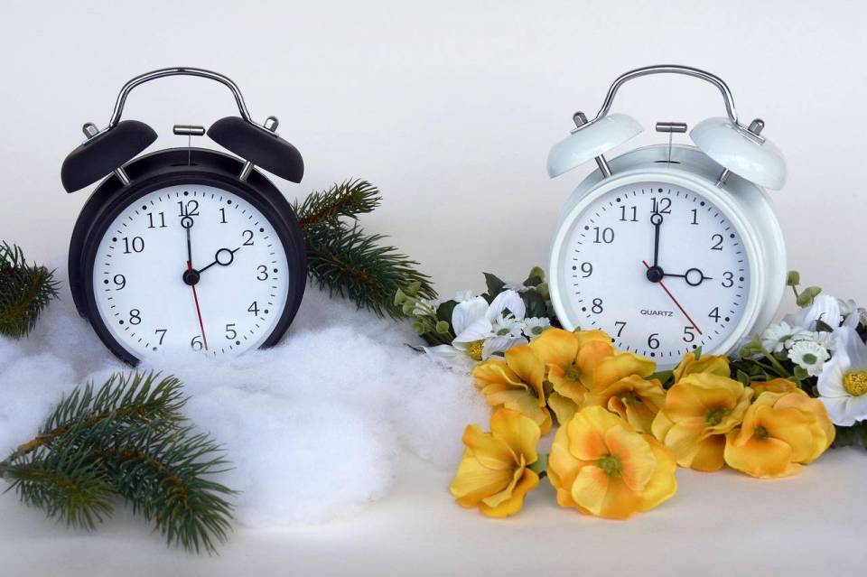 time-conversion-1372935_1280